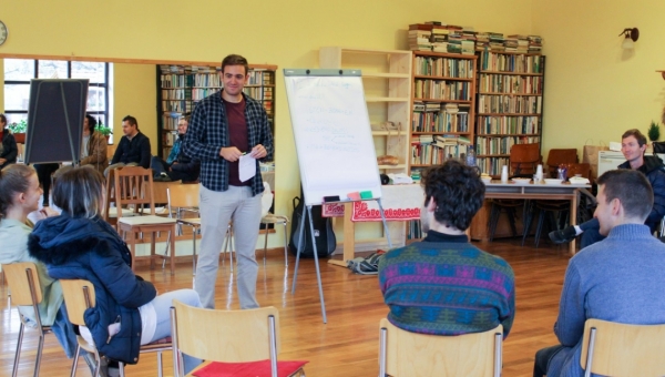 Lelkinap csapatépítéssel